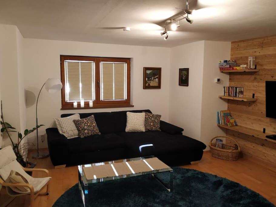 Upcycling Appartement Fischl - Nachhaltig Und Kreativ Wohnen Fuer Gross Und Klein Jenbach Exterior photo